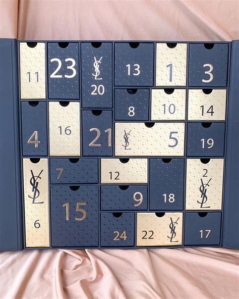 calendario avvento yves saint laurent 2020|ADVENT CALENDAR HOLIDAY 2024 .